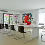 Luxury Mansion, Excellent Stay
