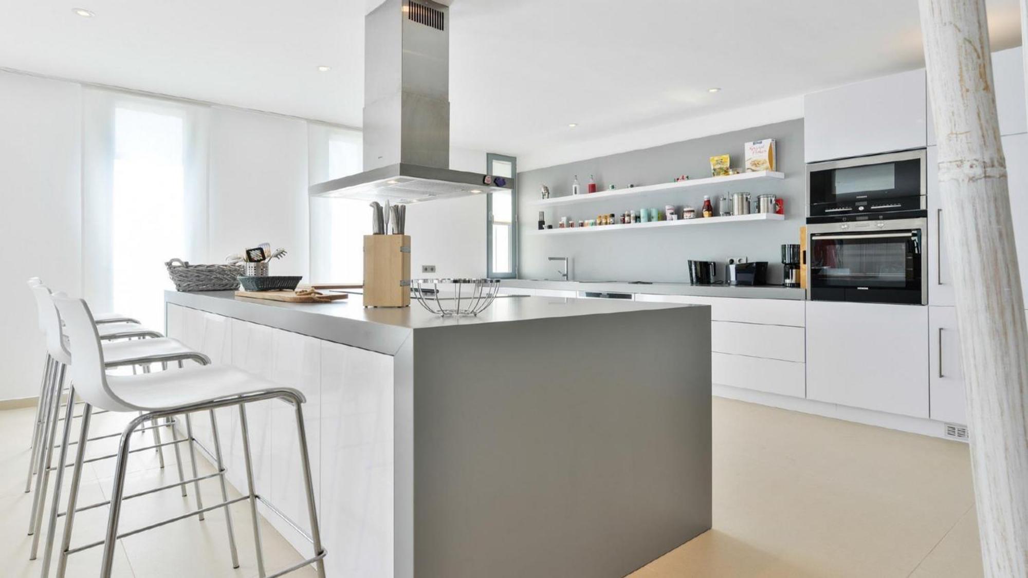 Luxury Mansion, Excellent Ferienhaus Ibiza-Stadt